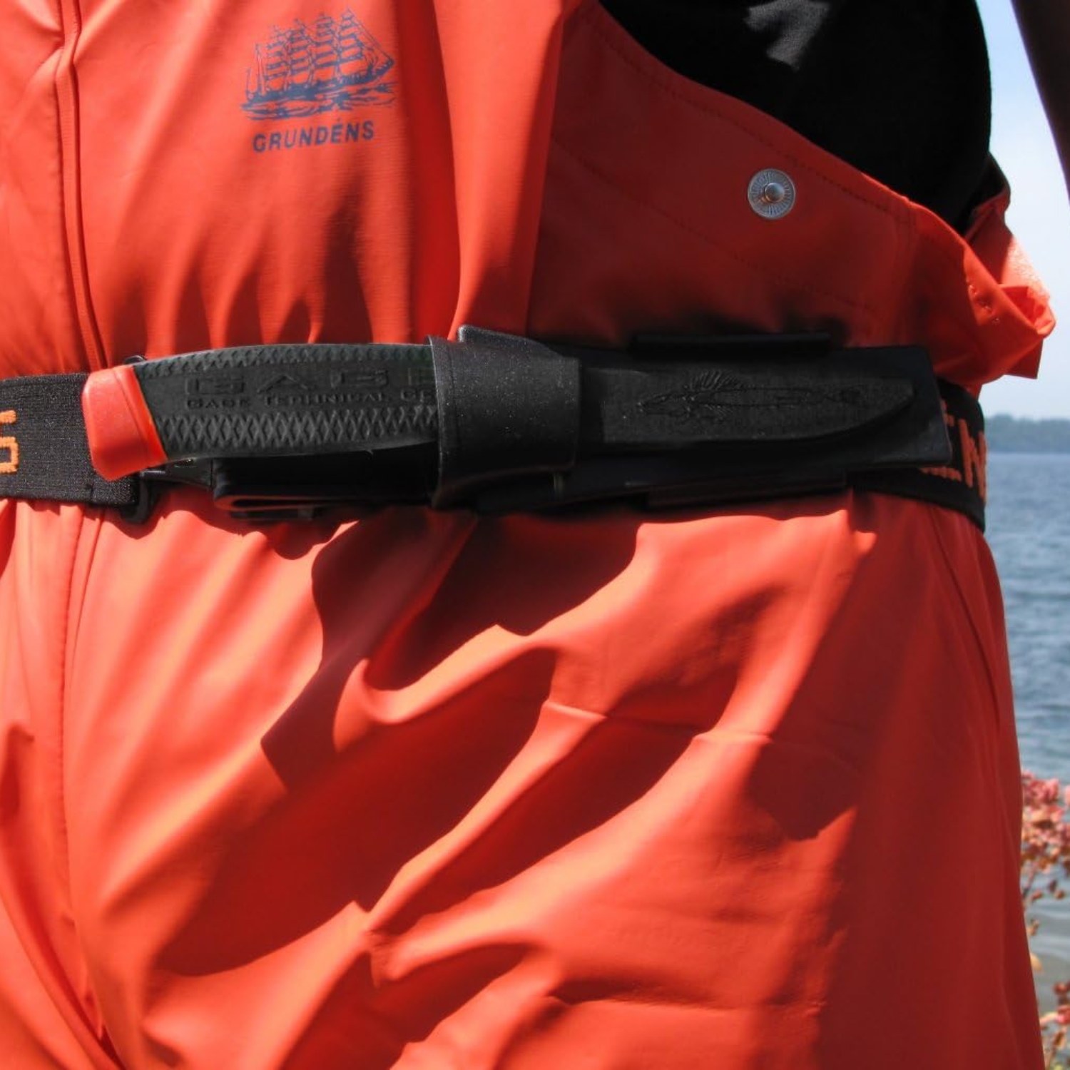 Vue porté à la ceinture